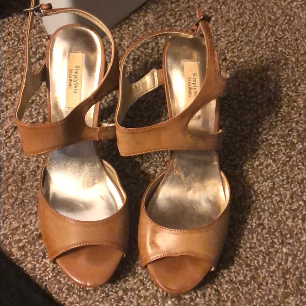 Vera wang heels